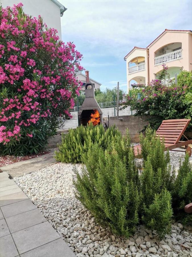 סרימה Apartments Beachwalk Heaven Milica מראה חיצוני תמונה